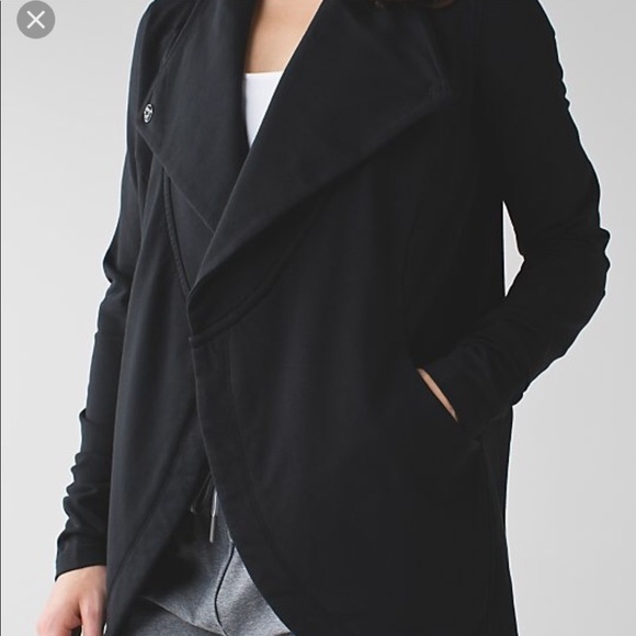 lululemon athletica Jackets & Blazers - That’s A Wrap Lululemon Jacket